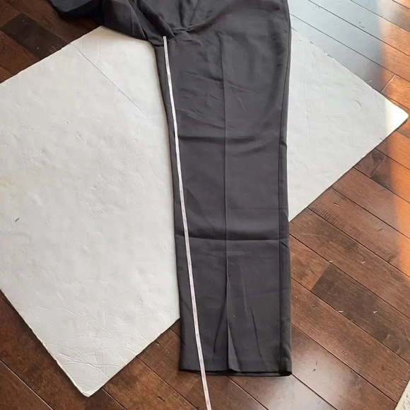 Dockers Golf relaxed fit flat Front golf pants, black. Men’s size 36 X 34 NWT - Picture 7 of 11